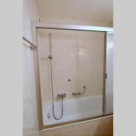 Apartman Chamath 16 *