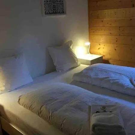 Chamath 16 Apartman *